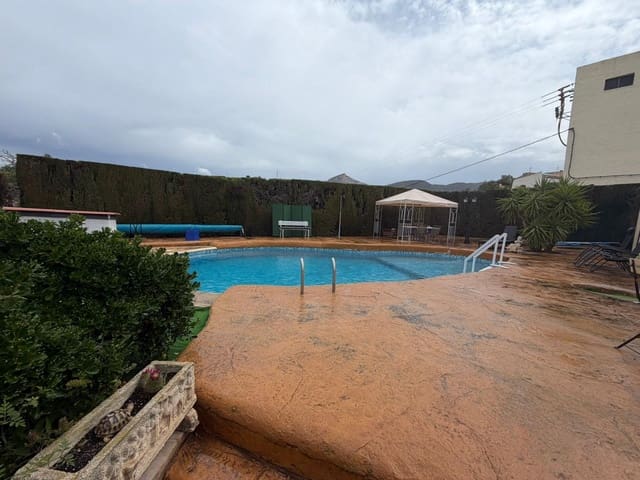 6 quarto Moradia para venda em Petrel / Petrer com piscina garagem - 495 000 € (Ref: 9741498)