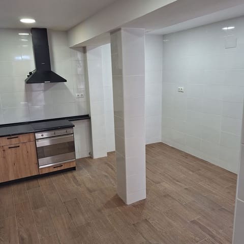 2 quarto Casa em Banda para venda em Sax - 84 950 € (Ref: 9748417)