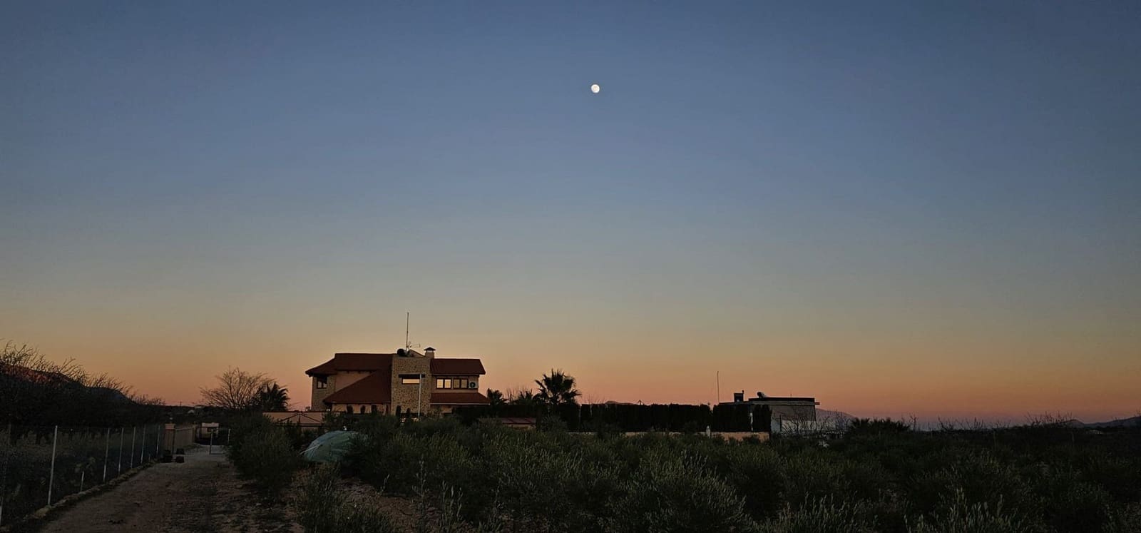 5 soveværelse Villa til salg i Pinoso med swimmingpool - € 499.995 (Ref: 9753632)