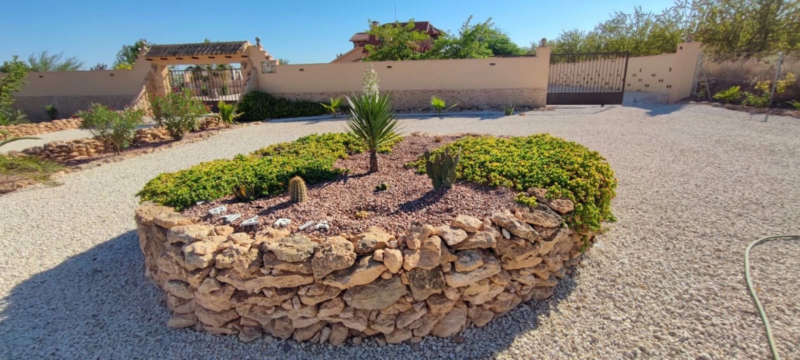 5 soveværelse Villa til salg i Pinoso med swimmingpool - € 499.995 (Ref: 9753632)