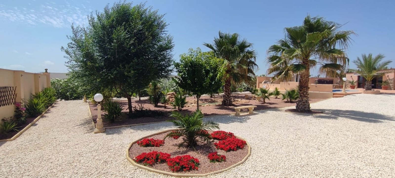 5 soveværelse Villa til salg i Pinoso med swimmingpool - € 499.995 (Ref: 9753632)