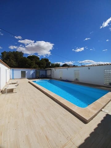 6 Zimmer Finca/Landgut zu verkaufen in Pinoso mit Pool Garage - 597.000 € (Ref: 9753633)