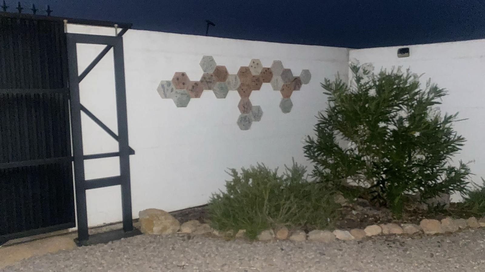 Chalet de 3 habitaciones en Caudete en venta con piscina - 229.995 € (Ref: 9777658)