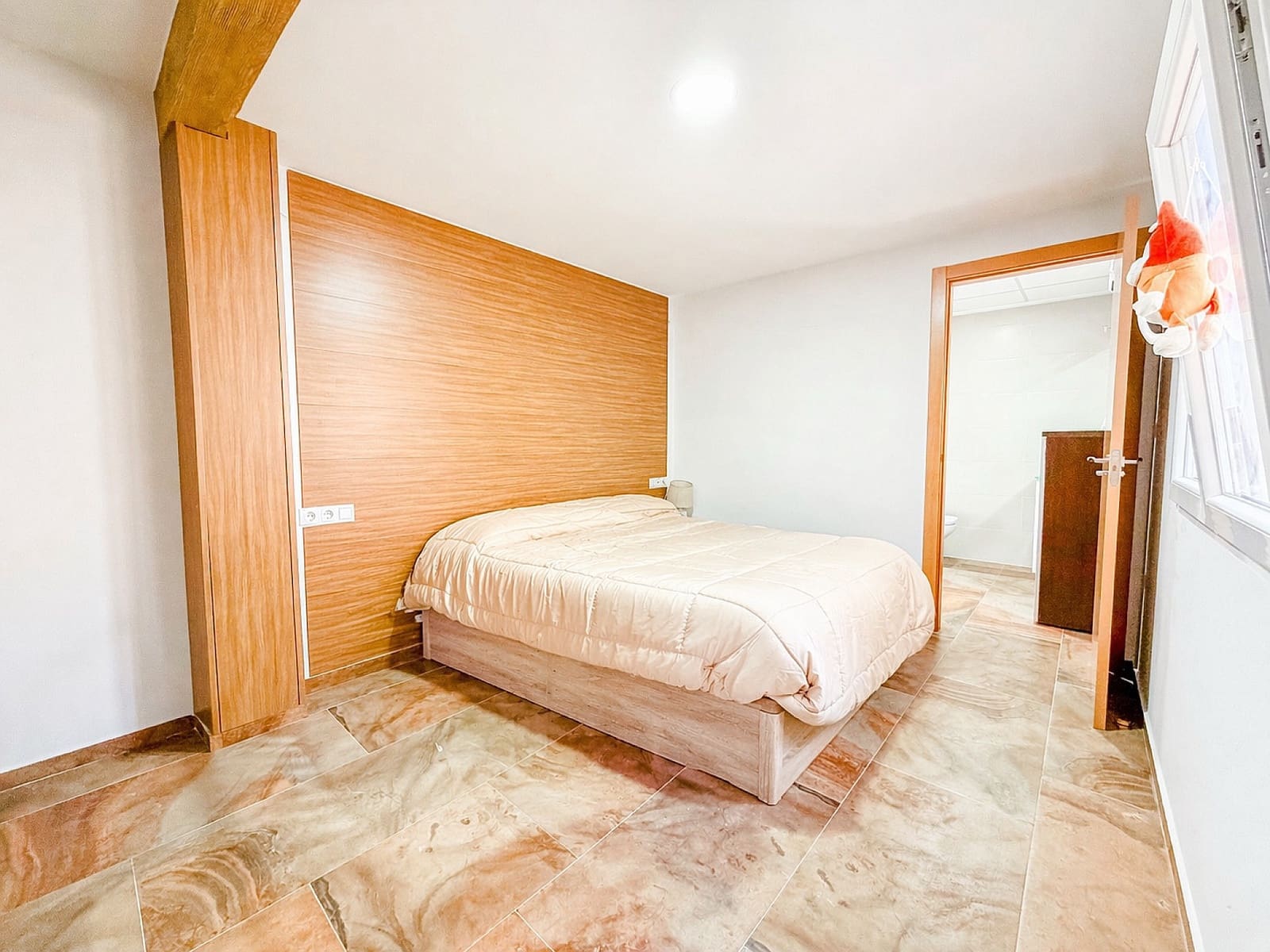 2 bedroom Townhouse for sale in Elda - € 126,500 (Ref: 9777659)