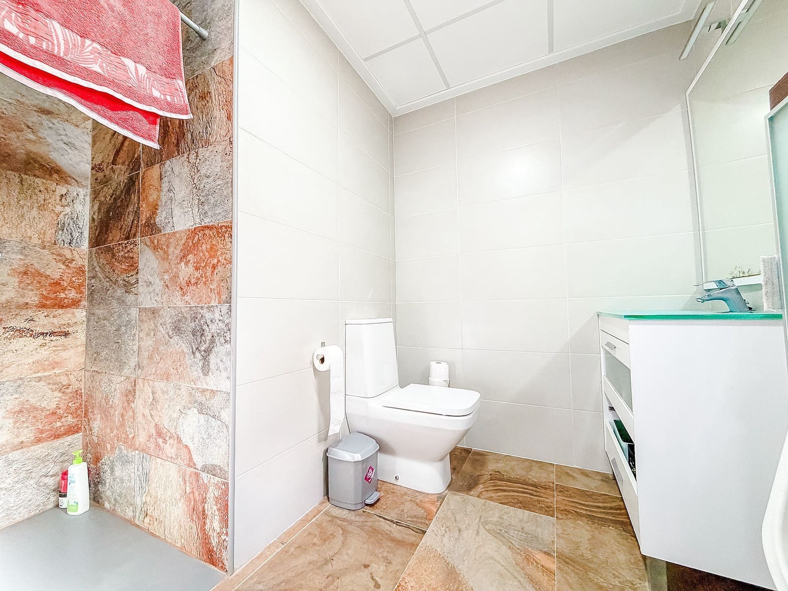 2 bedroom Townhouse for sale in Elda - € 126,500 (Ref: 9777659)