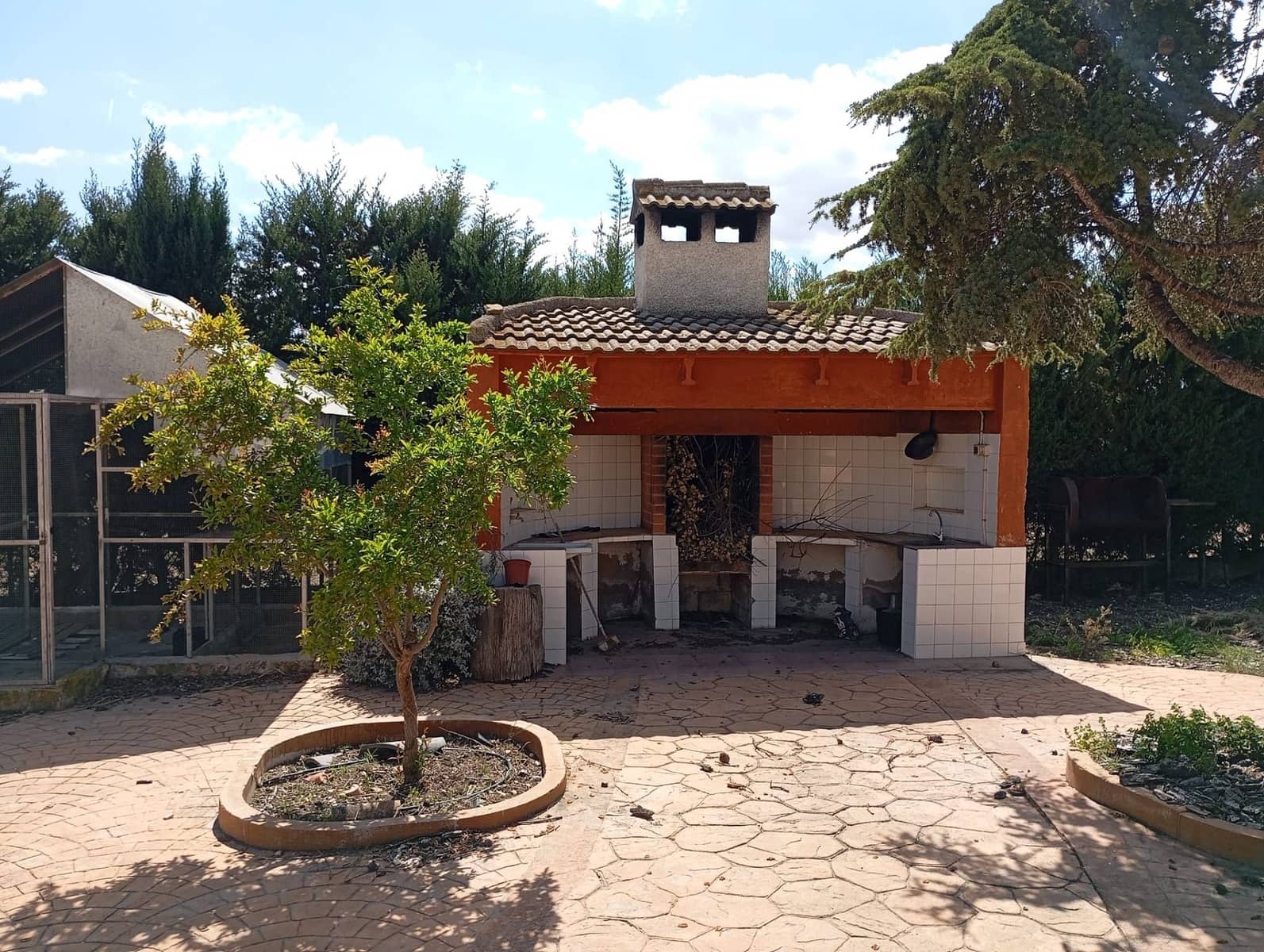 3 bedroom Villa for sale in Yecla with pool garage - € 299,995 (Ref: 9780125)