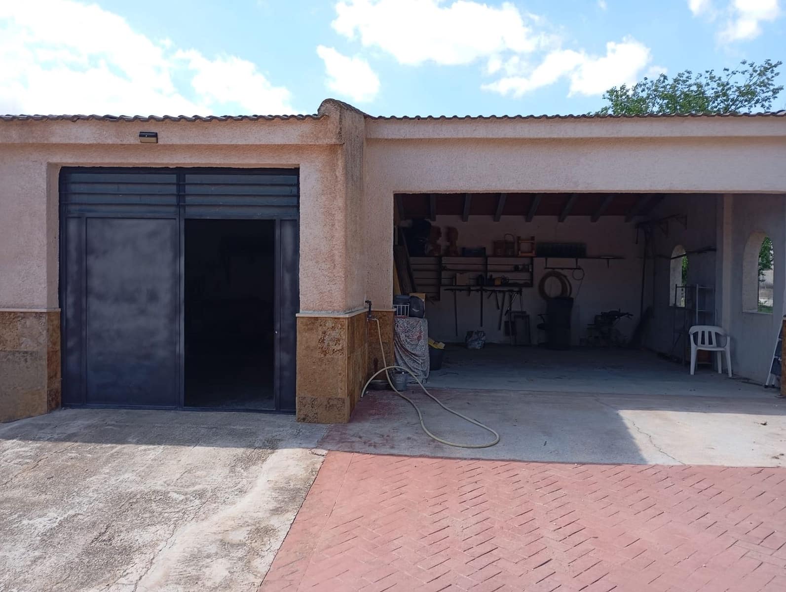 3 bedroom Villa for sale in Yecla with pool garage - € 299,995 (Ref: 9780125)