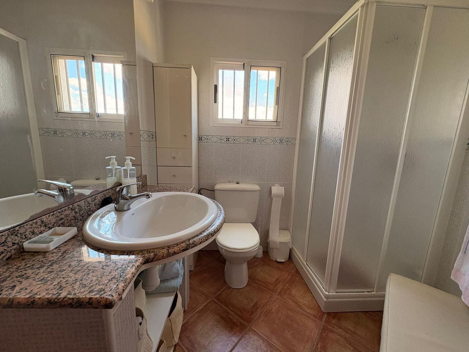 3 slaapkamer Villa te koop in Yecla met zwembad garage - € 149.995 (Ref: 9784494)