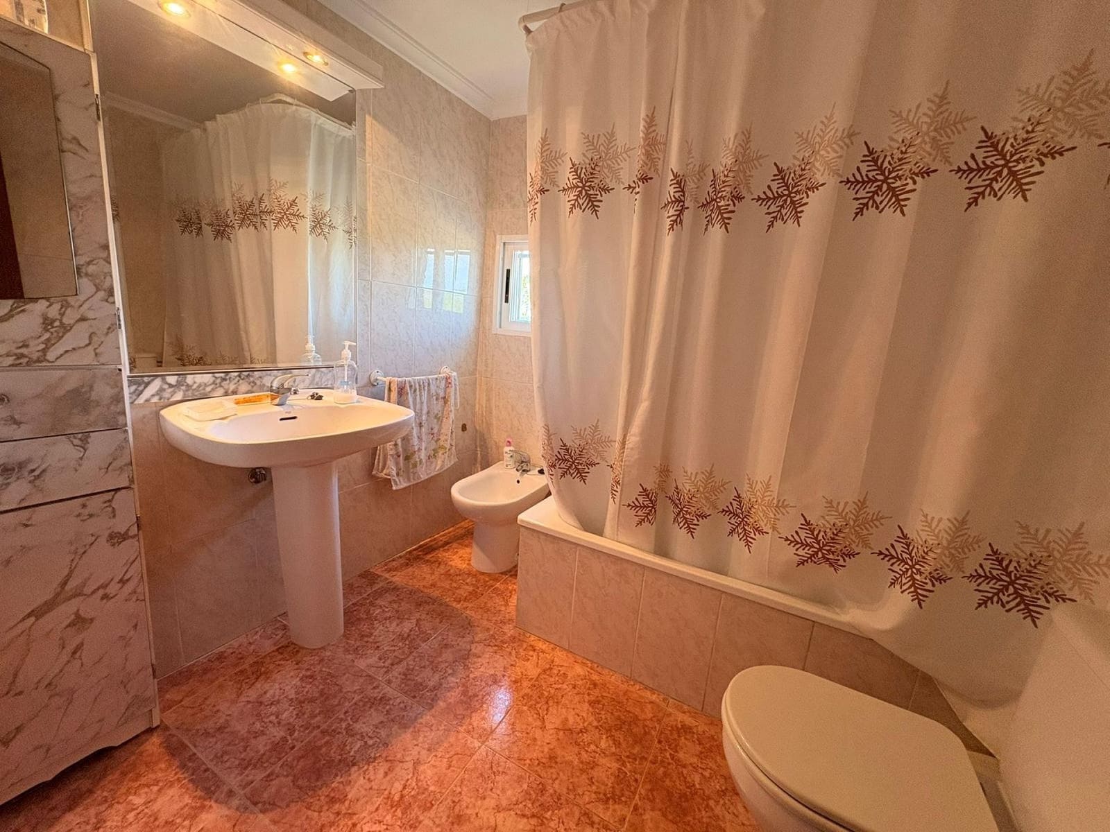 3 slaapkamer Villa te koop in Yecla met zwembad garage - € 149.995 (Ref: 9784494)