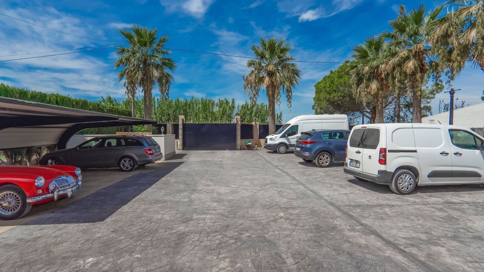 6 slaapkamer Villa te koop in Heredades met zwembad - € 595.000 (Ref: 9790254)