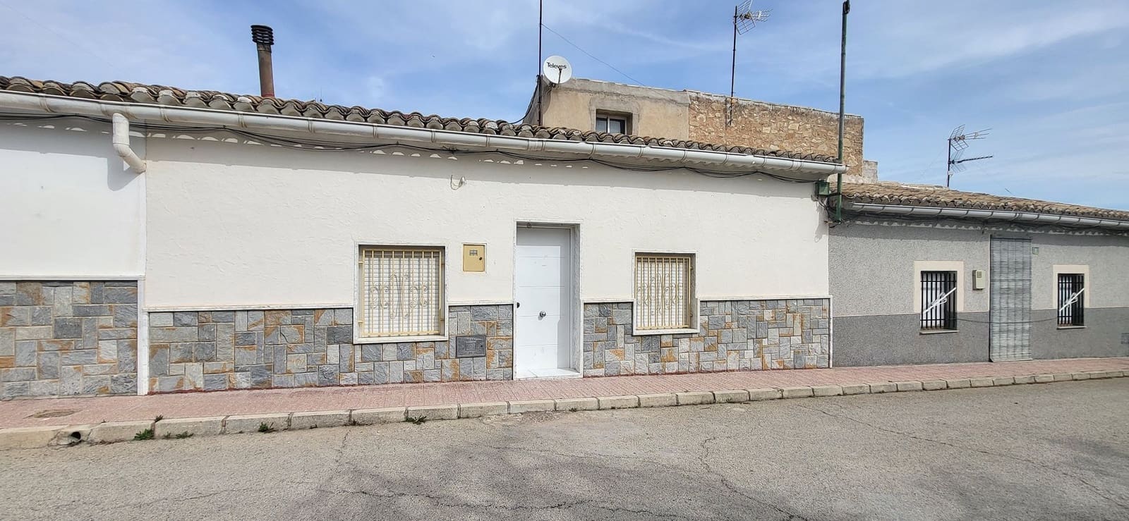 Casa de 3 habitaciones en Casas del Senor en venta con garaje - 98.000 € (Ref: 9790257)