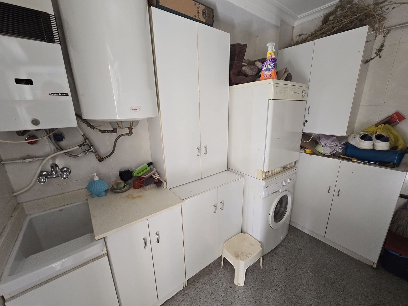 6 makuuhuone Huvila myytävänä paikassa Sax mukana uima-altaan 
autotalli - 599 995 € (Ref: 9795337)