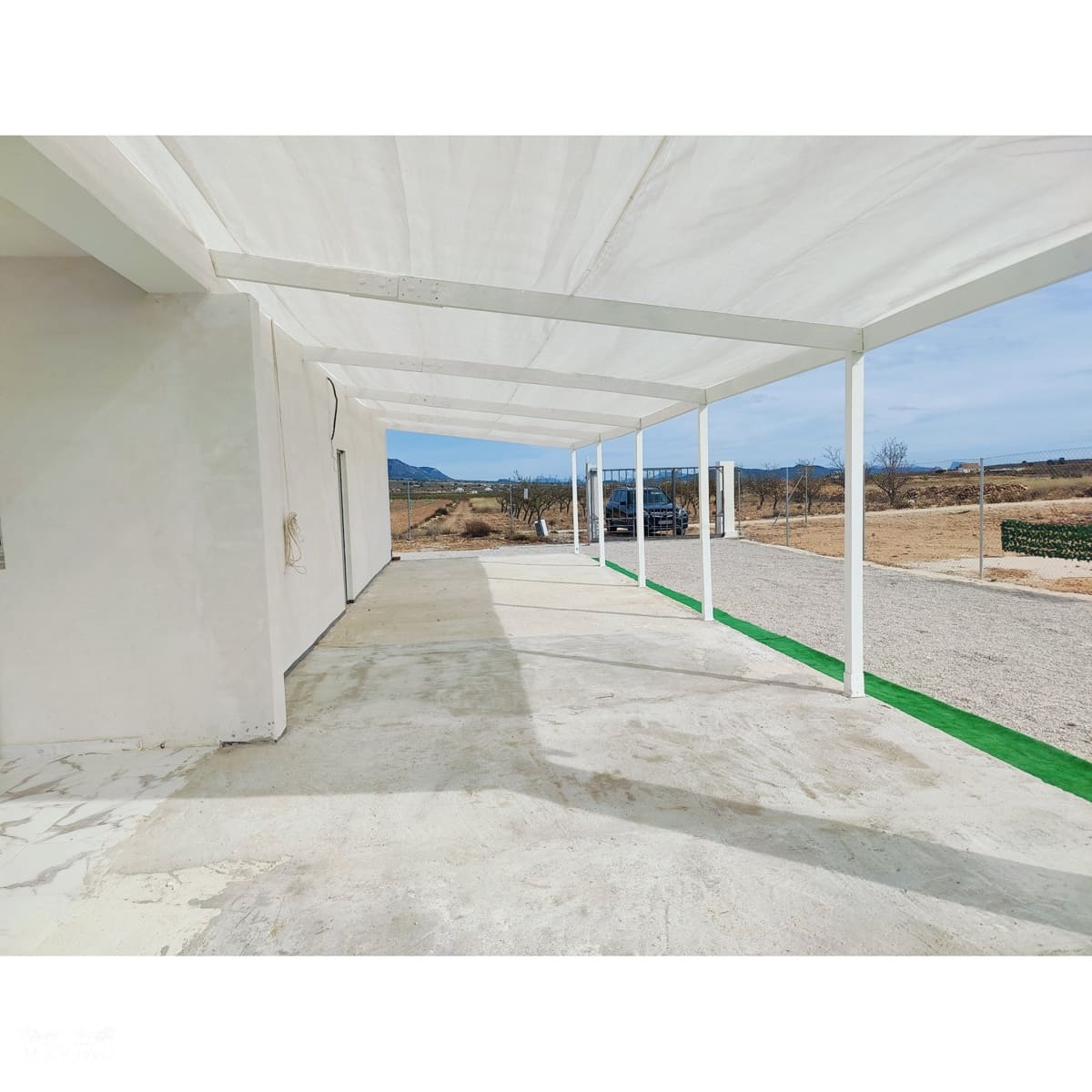 4 bedroom Villa for sale in Pinoso with pool - € 210,000 (Ref: 9796277)