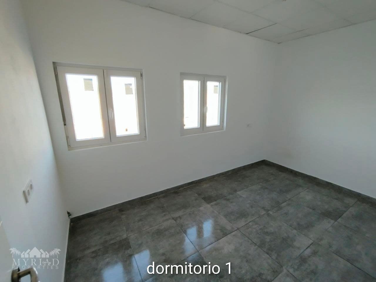 4 bedroom Villa for sale in Pinoso with pool - € 210,000 (Ref: 9796277)