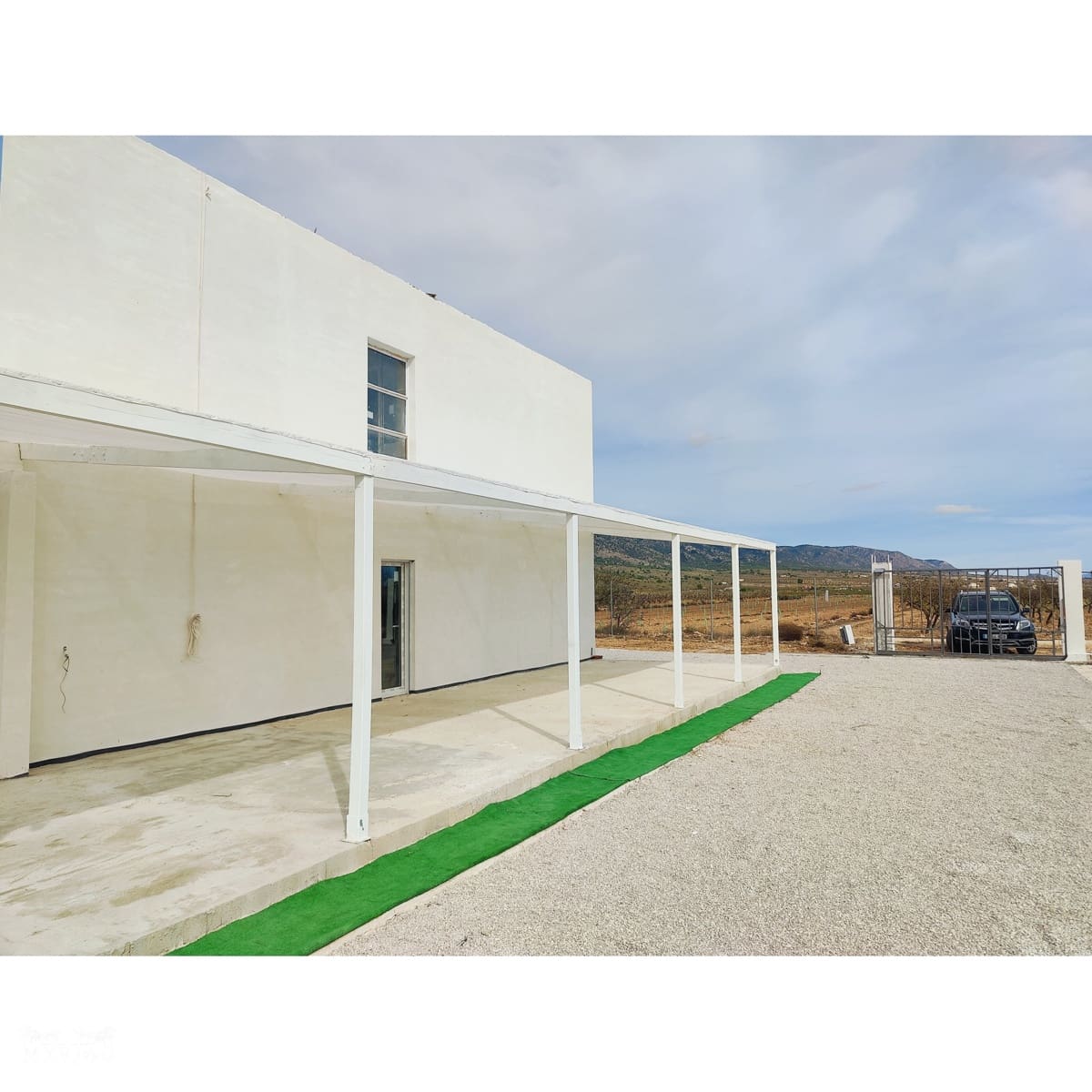 4 bedroom Villa for sale in Pinoso with pool - € 210,000 (Ref: 9796277)