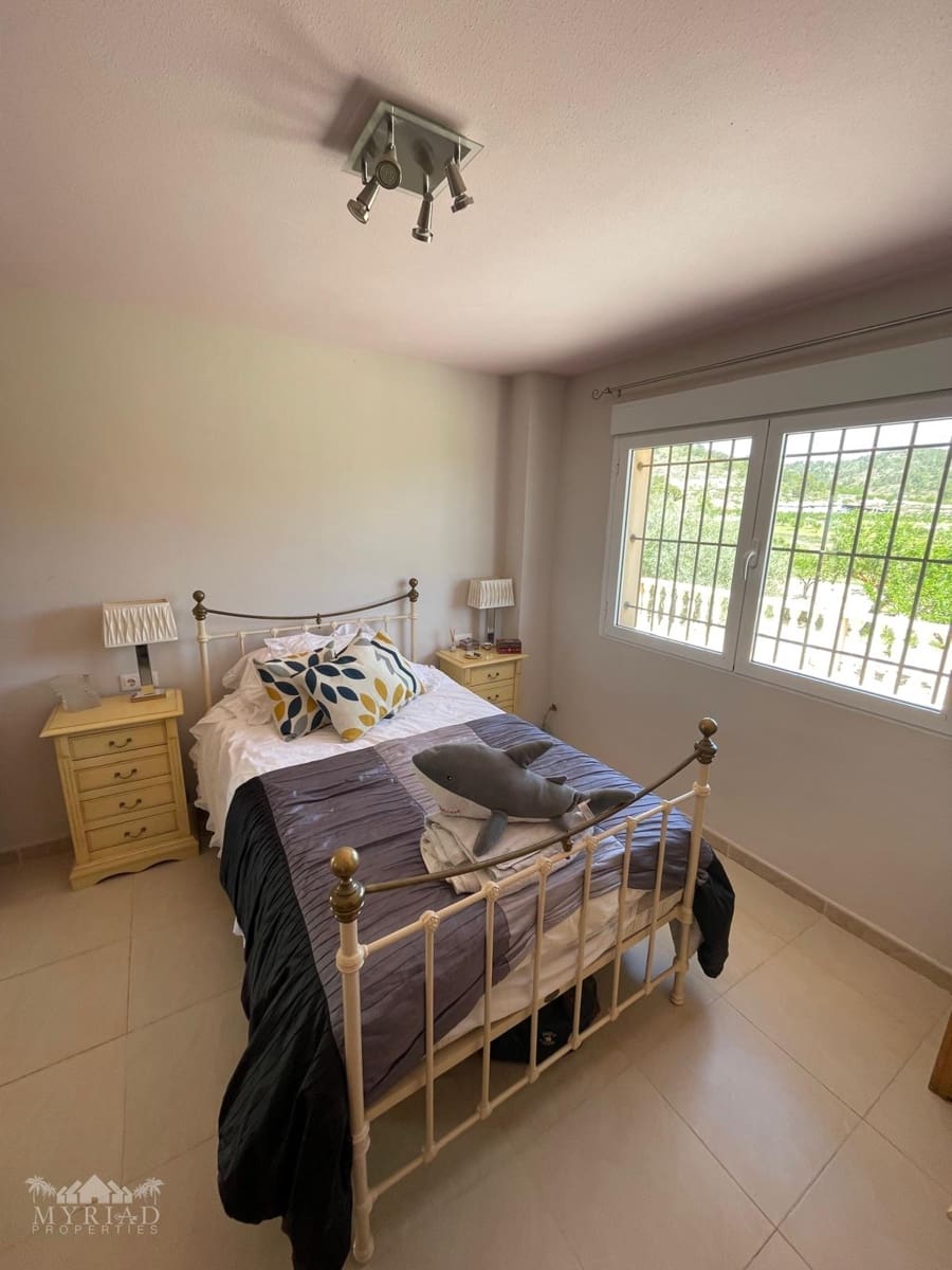 6 bedroom Villa for sale in Encebras with pool - € 649,995 (Ref: 9800351)