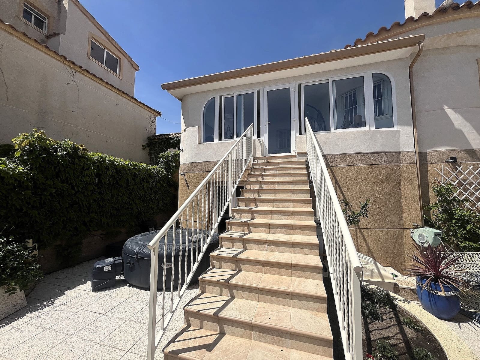 4 bedroom Villa for sale in Castalla with pool - € 360,000 (Ref: 9803920)