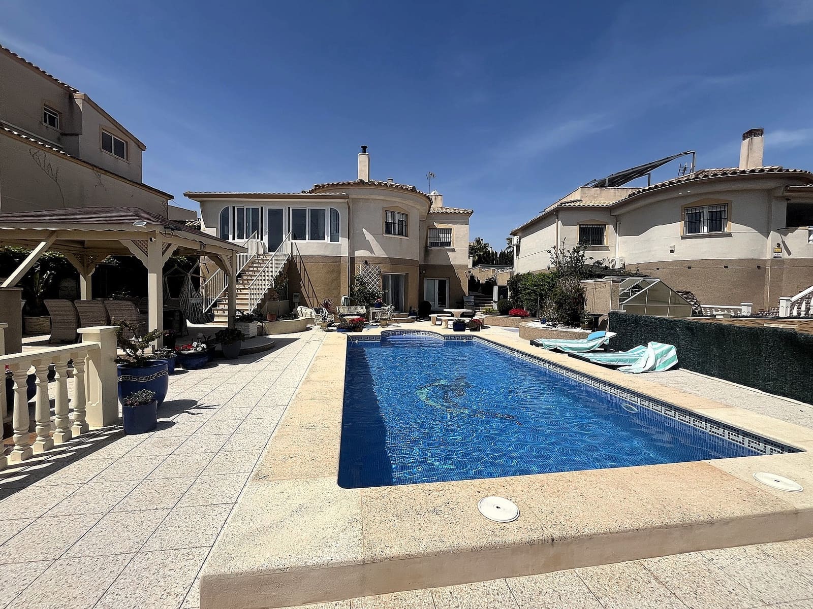 4 bedroom Villa for sale in Castalla with pool - € 360,000 (Ref: 9803920)