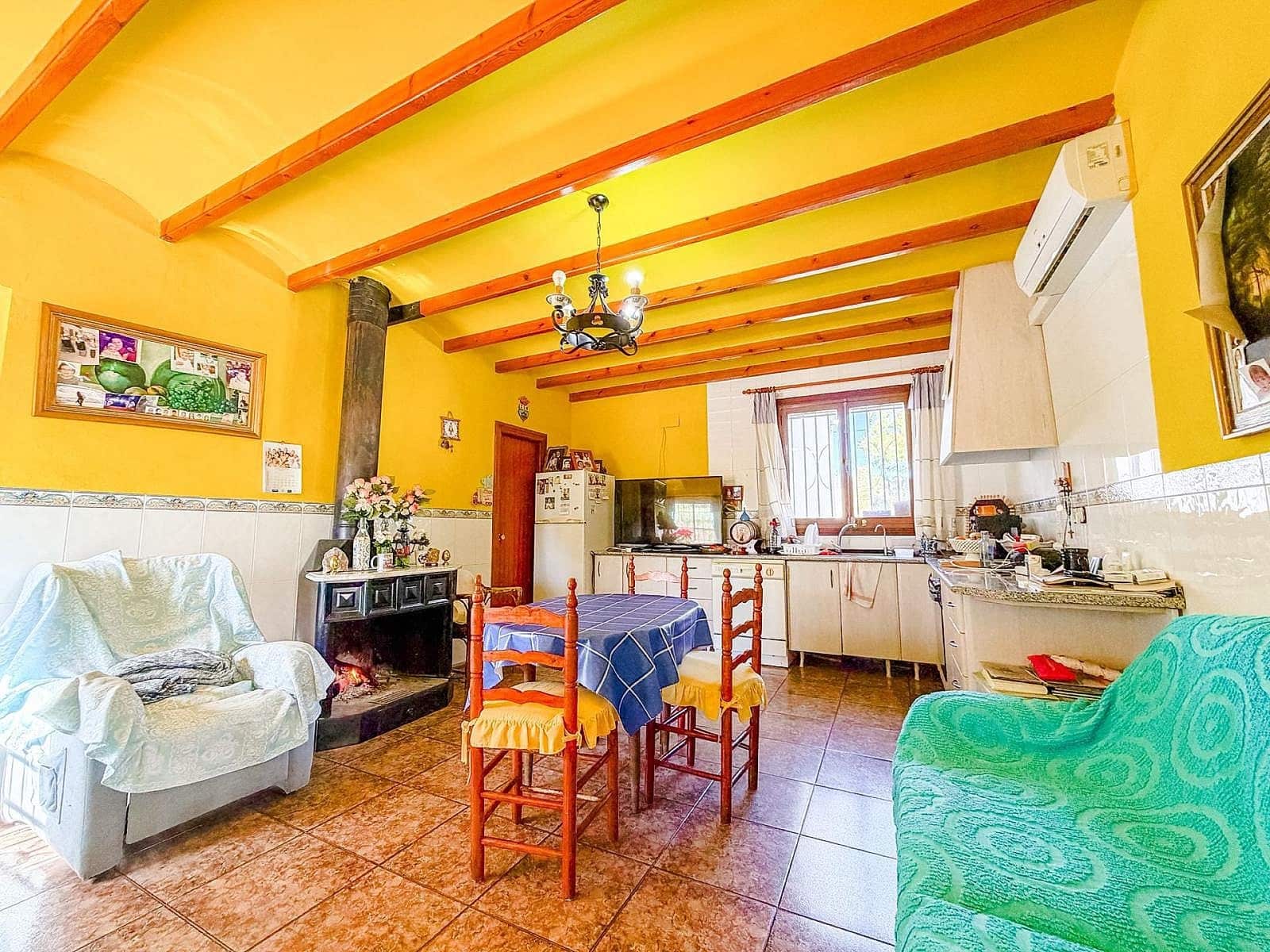 6 soveværelse Finca/Landehus til salg i Pinoso med swimmingpool garage - € 367.000 (Ref: 9803921)