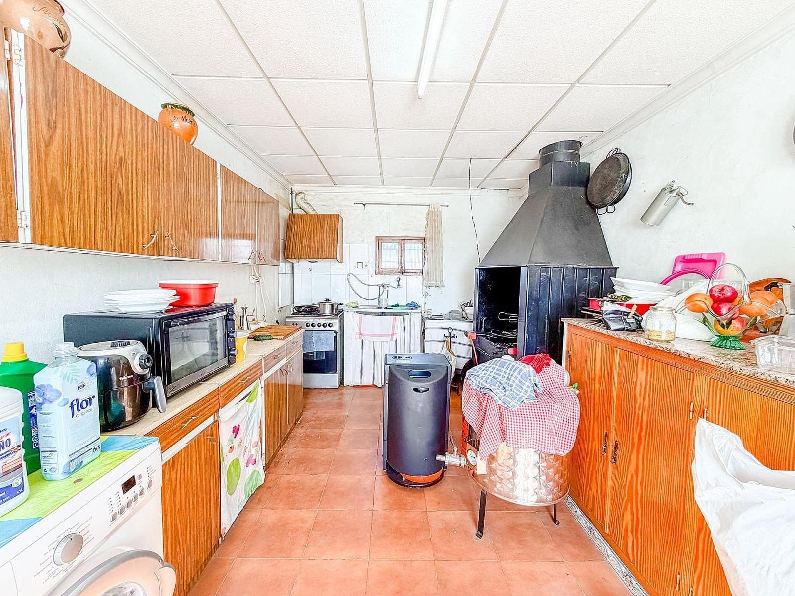 6 soveværelse Finca/Landehus til salg i Pinoso med swimmingpool garage - € 367.000 (Ref: 9803921)