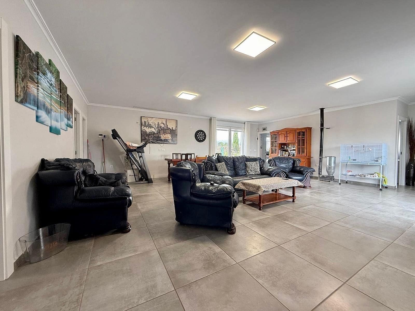 4 Zimmer Villa zu verkaufen in Lel mit Pool - 420.000 € (Ref: 9806102)