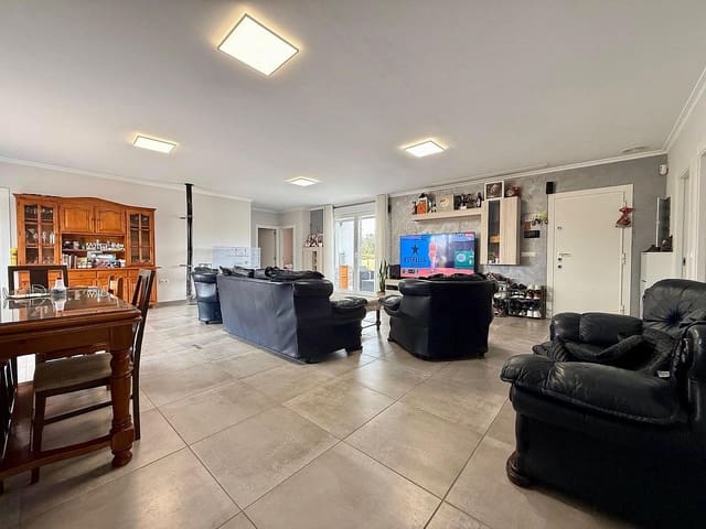 4 Zimmer Villa zu verkaufen in Lel, Pinoso mit Pool - 420.000 € (Ref: 9806102)