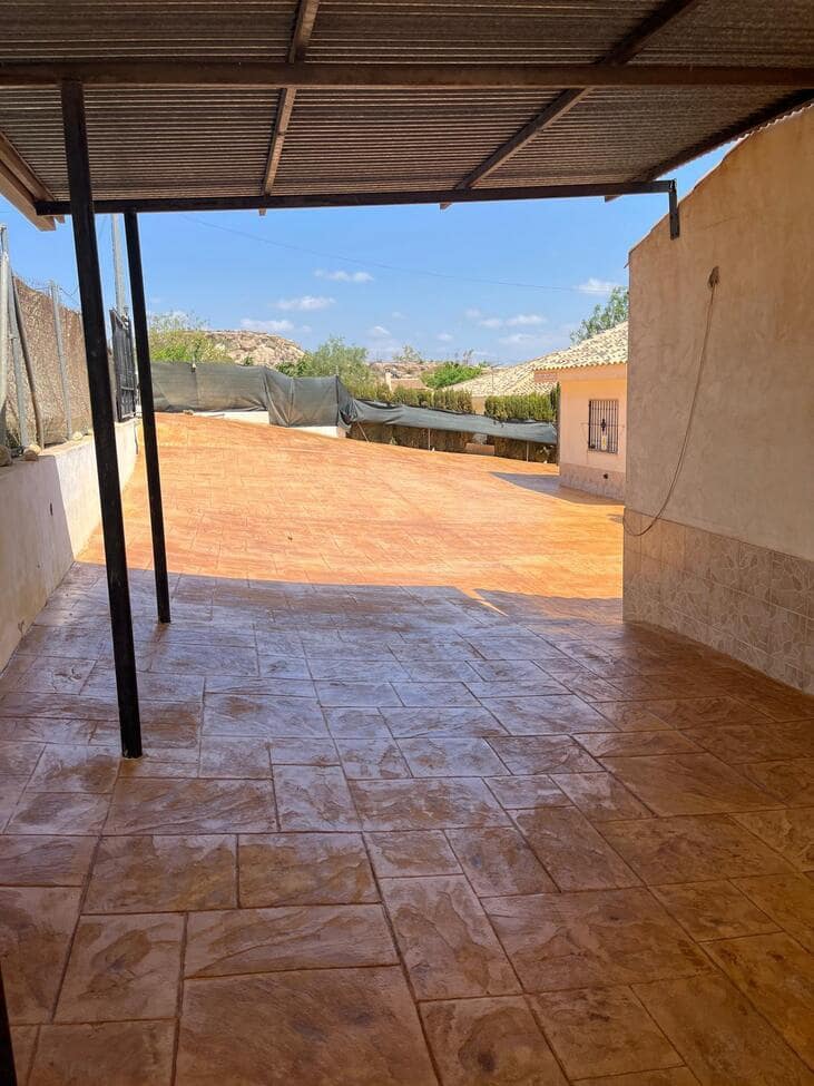 4 soveværelse Villa til salg i Fortuna med swimmingpool - € 249.000 (Ref: 9811224)