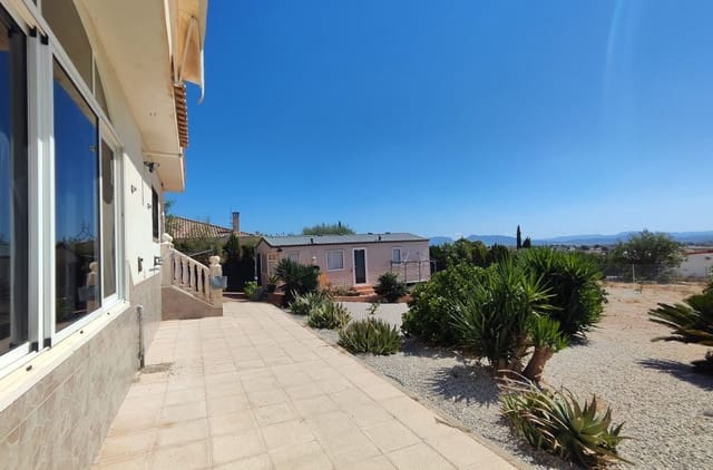 4 soveværelse Villa til salg i Fortuna med swimmingpool - € 249.000 (Ref: 9811224)