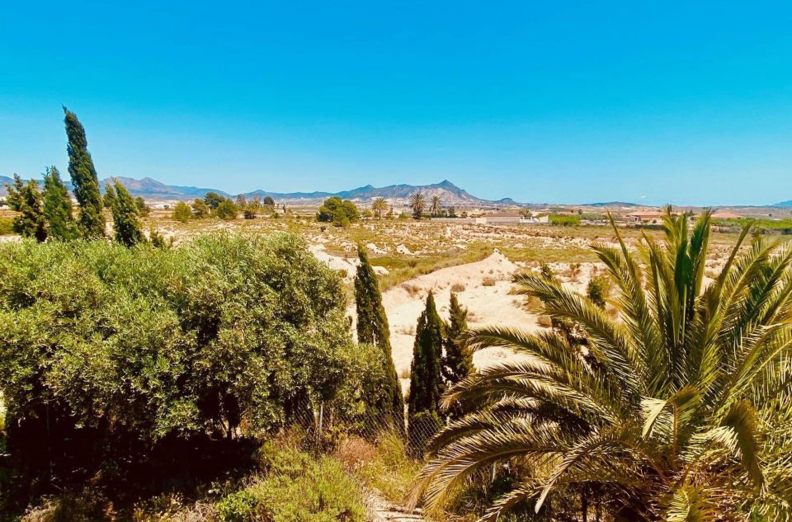 2 bedroom Villa for sale in Fortuna with garage - € 159,950 (Ref: 9817002)