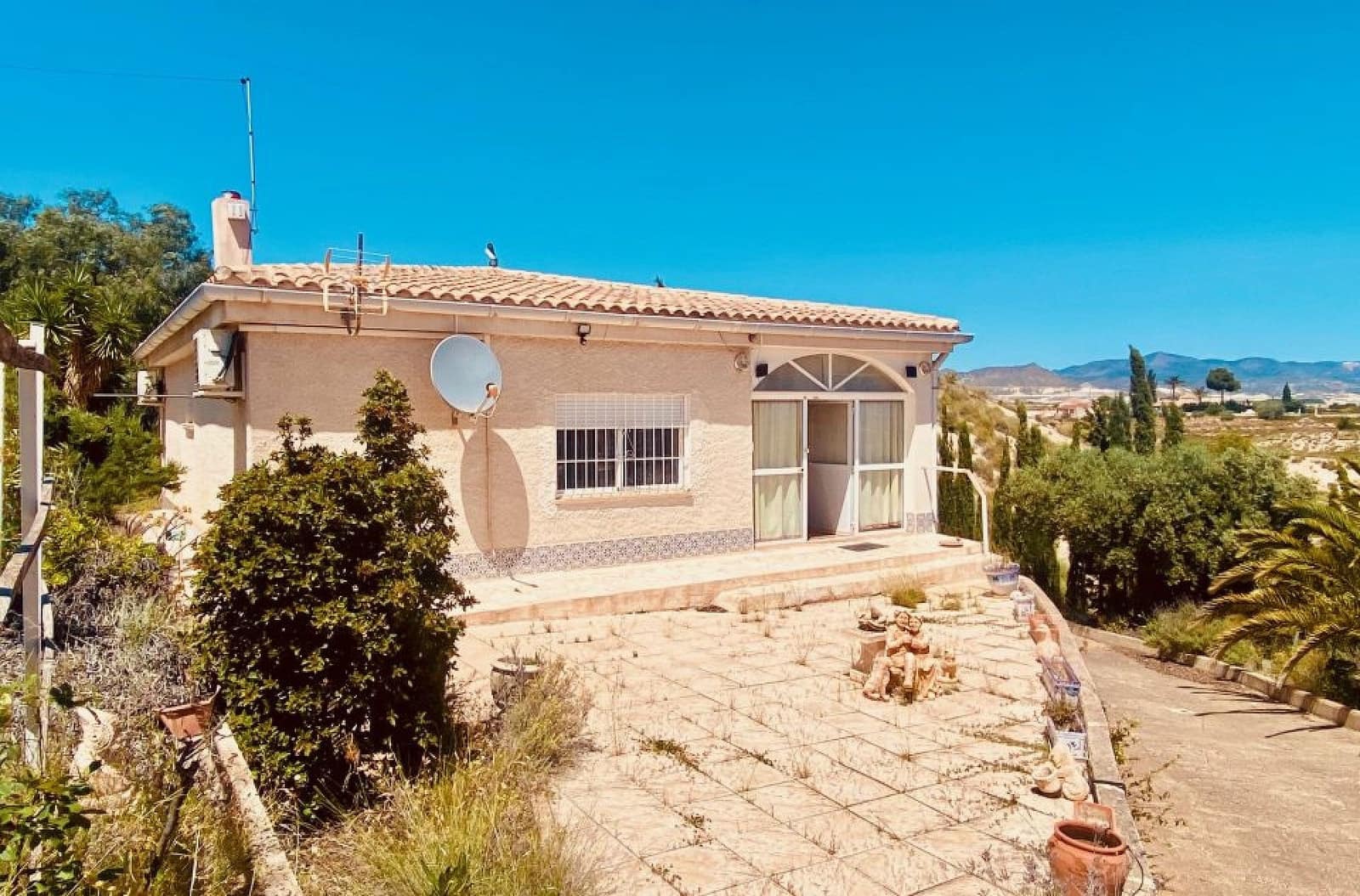 2 bedroom Villa for sale in Fortuna with garage - € 159,950 (Ref: 9817002)