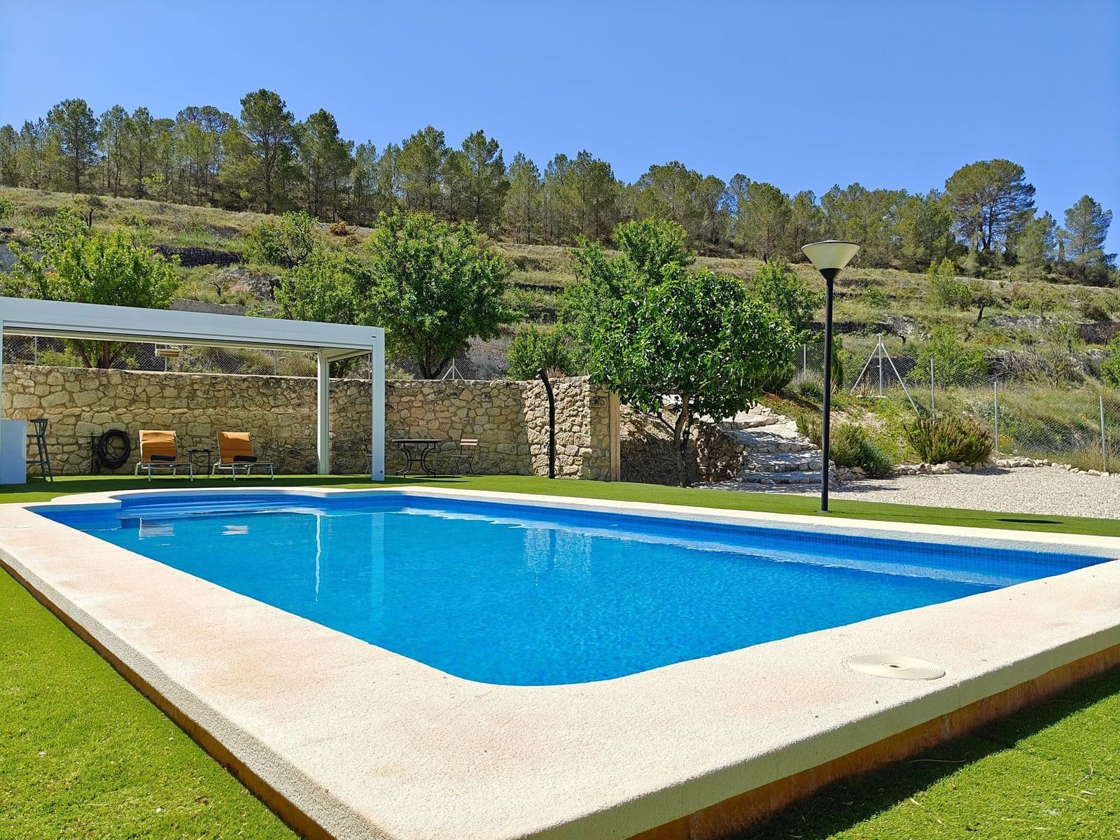 3 bedroom Villa for sale in Petrel / Petrer with pool garage - € 459,995 (Ref: 9819907)