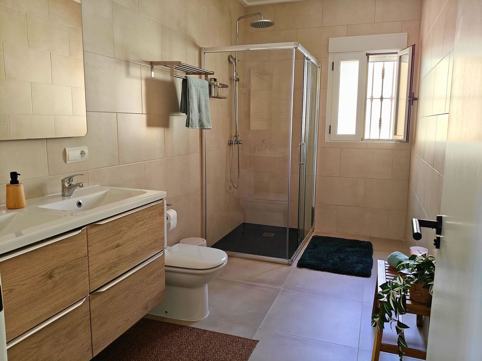 3 bedroom Villa for sale in Petrel / Petrer with pool garage - € 459,995 (Ref: 9819907)
