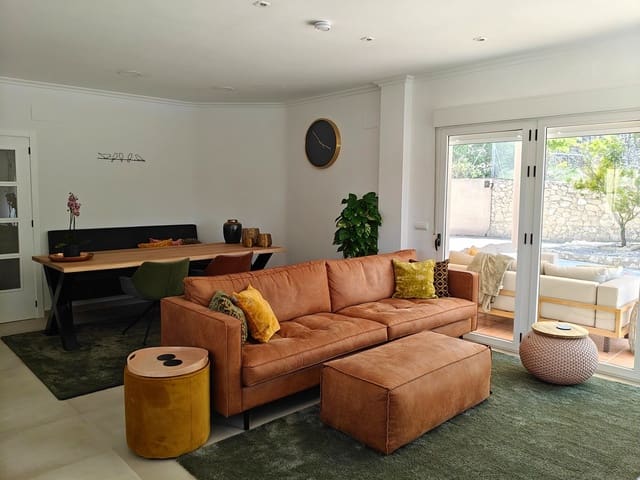 3 soverom Villa til salgs i Petrel / Petrer med svømmebasseng garasje - € 459 995 (Ref: 9819907)