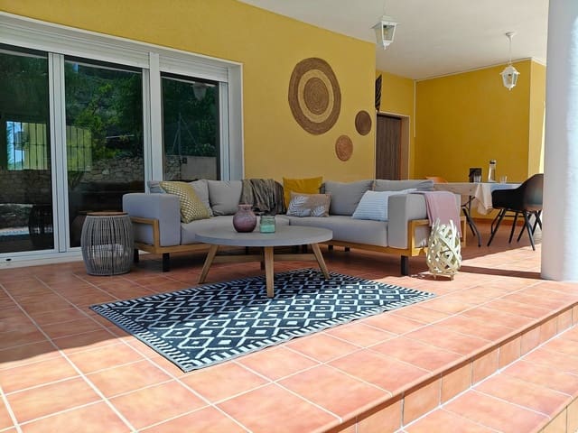 3 soverom Villa til salgs i Petrel / Petrer med svømmebasseng garasje - € 459 995 (Ref: 9819907)