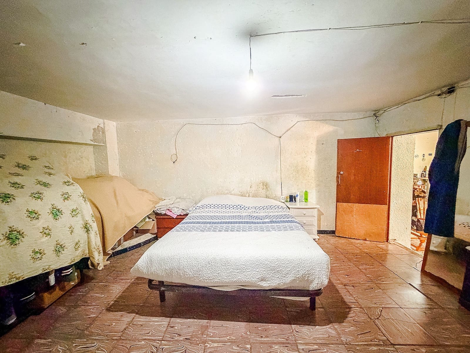 5 bedroom Villa for sale in Hondon de las Nieves with pool - € 155,000 (Ref: 9822002)