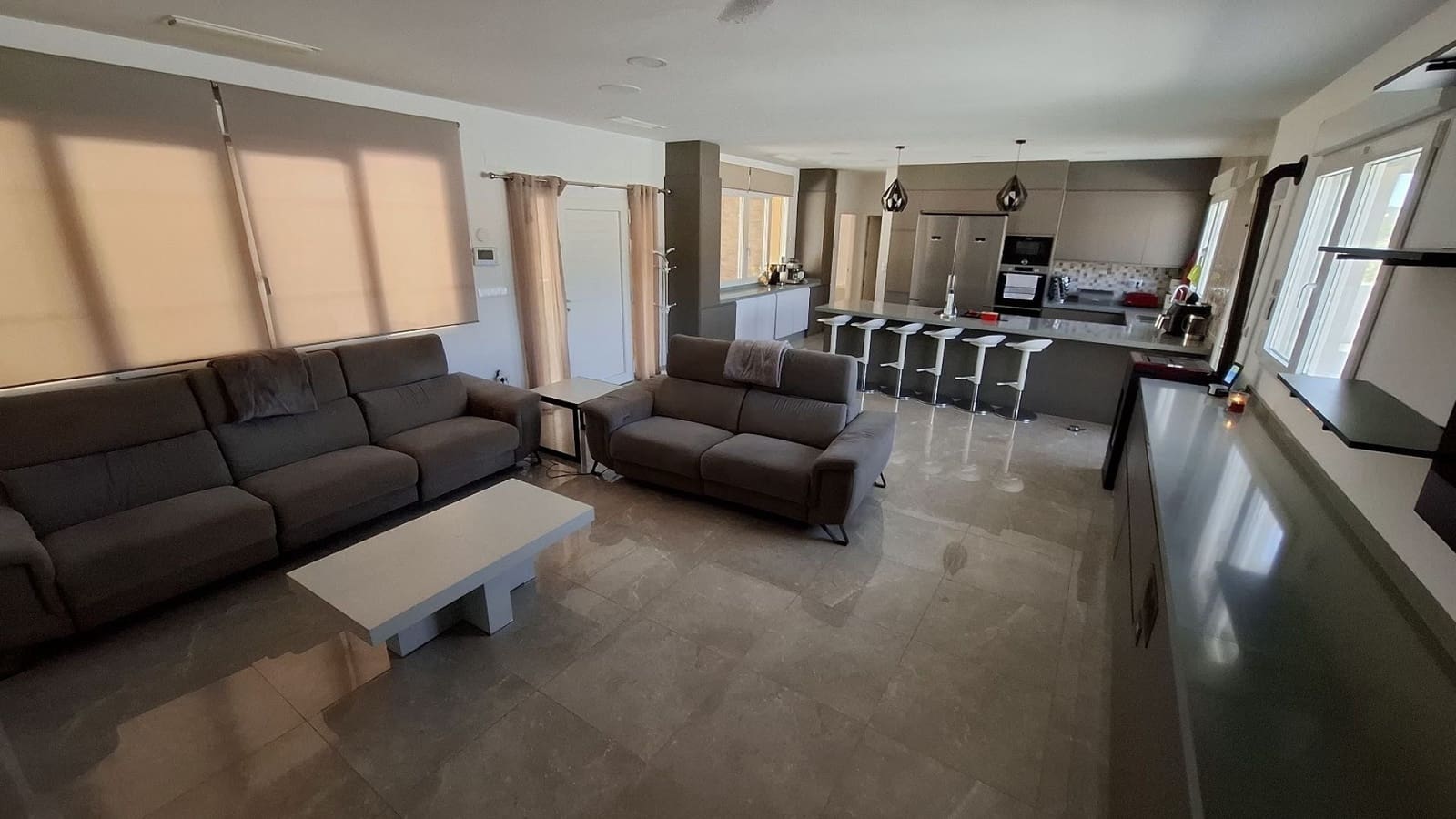 3 bedroom Villa for sale in Pinoso with pool - € 599,995 (Ref: 9834283)