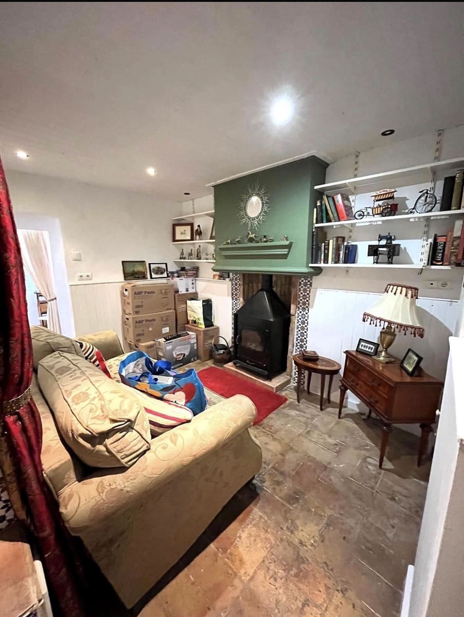 2 bedroom Townhouse for sale in Castalla - € 65,000 (Ref: 9838894)