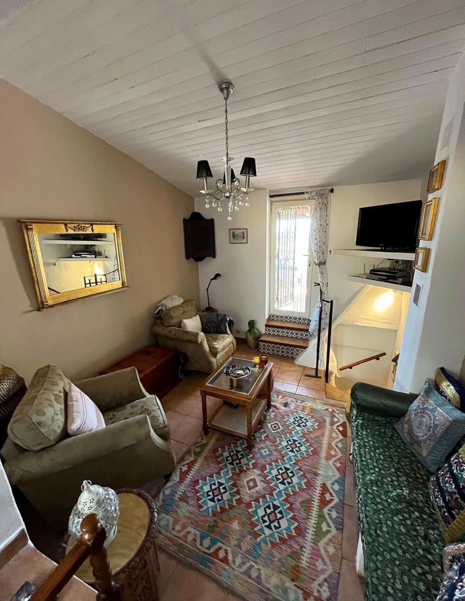 2 bedroom Townhouse for sale in Castalla - € 65,000 (Ref: 9838894)