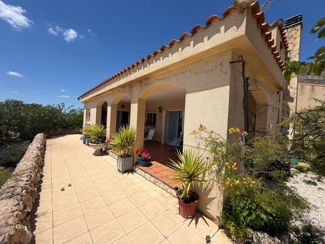 3 bedroom Villa for sale in Sax with pool garage - € 349,995 (Ref: 9849000)