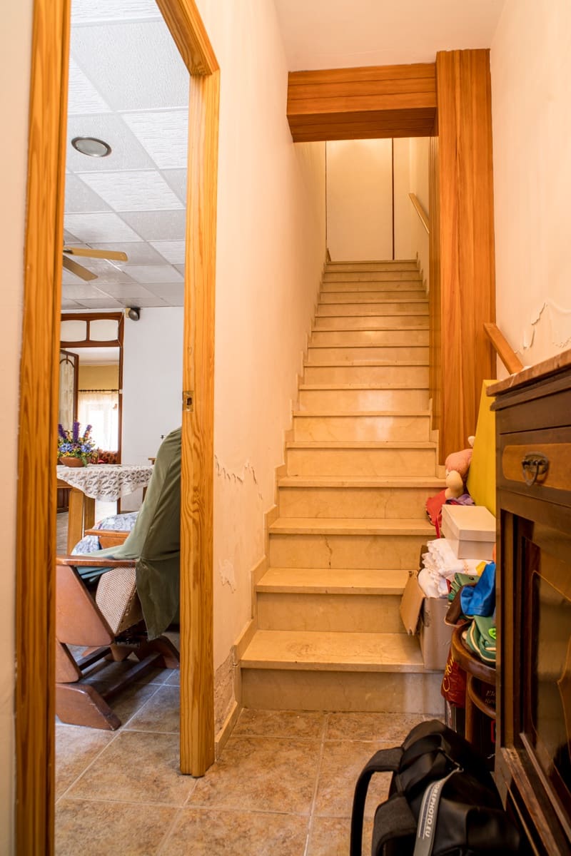 5 bedroom Townhouse for sale in Pinoso - € 170,000 (Ref: 9852145)