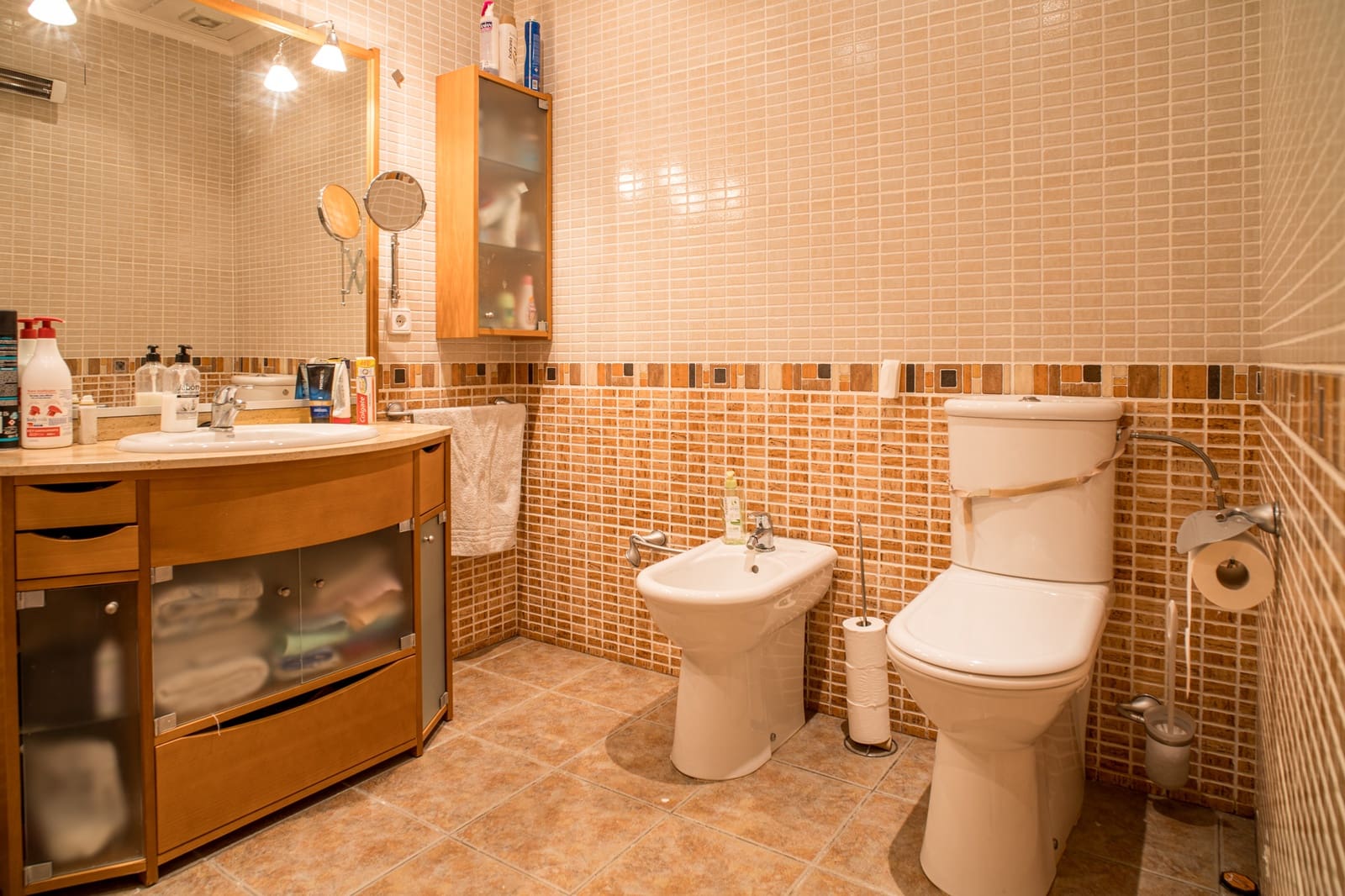 5 bedroom Townhouse for sale in Pinoso - € 170,000 (Ref: 9852145)