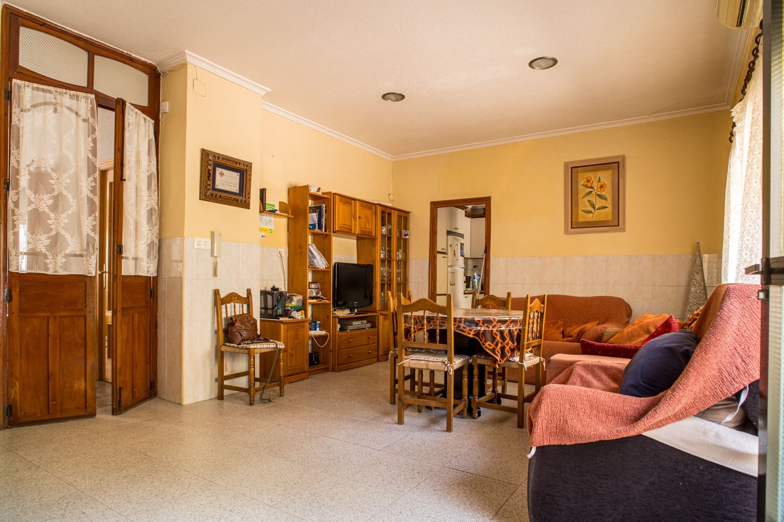 5 bedroom Townhouse for sale in Pinoso - € 170,000 (Ref: 9852145)