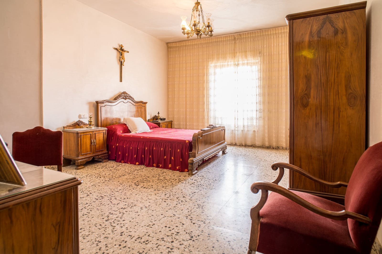 5 bedroom Townhouse for sale in Pinoso - € 170,000 (Ref: 9852145)