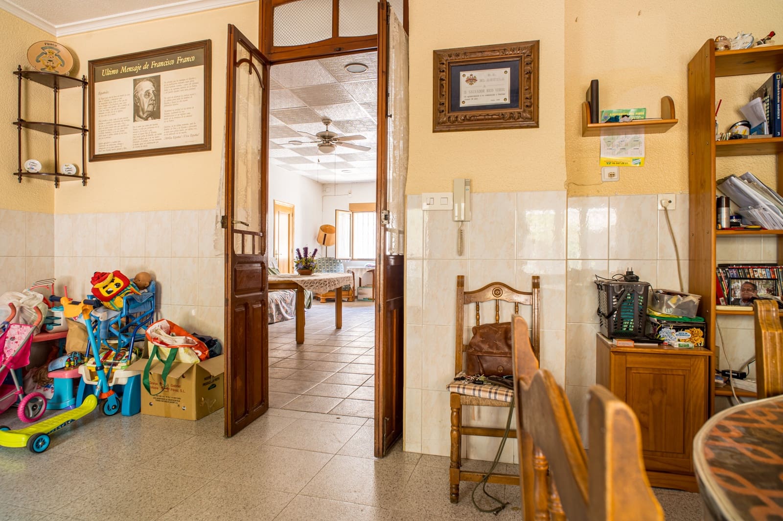 5 bedroom Townhouse for sale in Pinoso - € 170,000 (Ref: 9852145)
