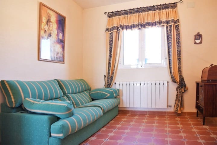4 soveværelse Finca/Landehus til salg i La Alberquilla - € 197.000 (Ref: 9852152)