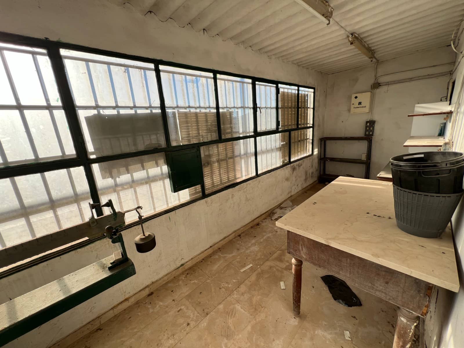 Commercieel te koop in Hondon de los Frailes - € 300.000 (Ref: 9854925)