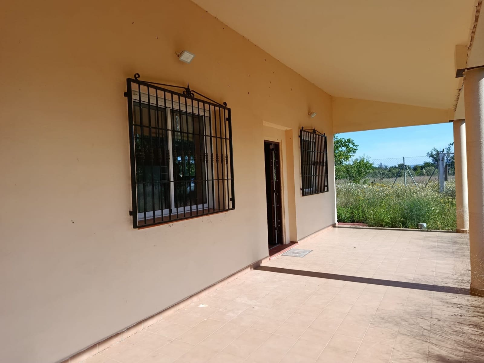 2 bedroom Finca/Country House for sale in Teresa de Cofrentes - € 119,995 (Ref: 9858564)