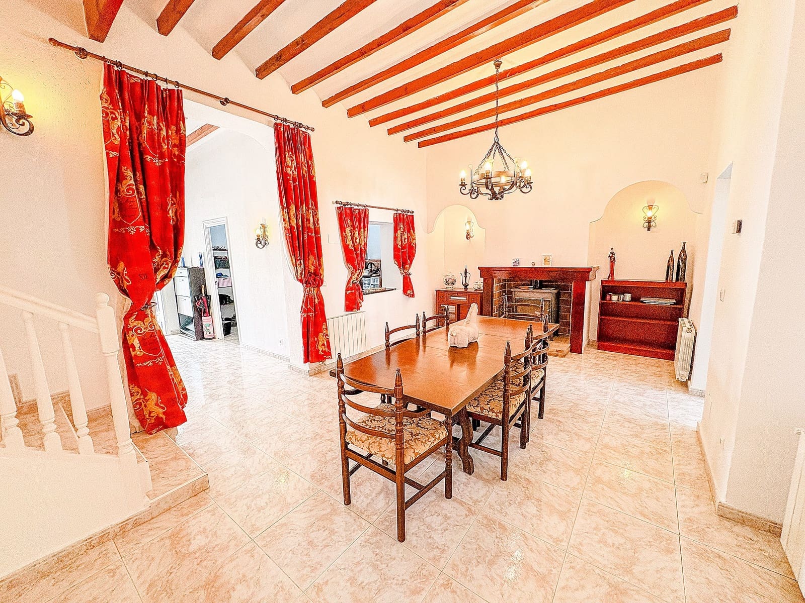 Chalet de 5 habitaciones en El Cantón en venta con piscina - 449.995 € (Ref: 9859087)