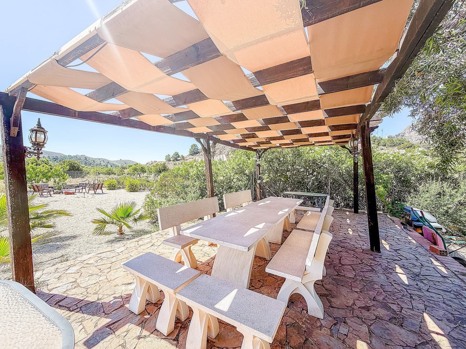 Chalet de 5 habitaciones en El Cantón en venta con piscina - 449.995 € (Ref: 9859087)