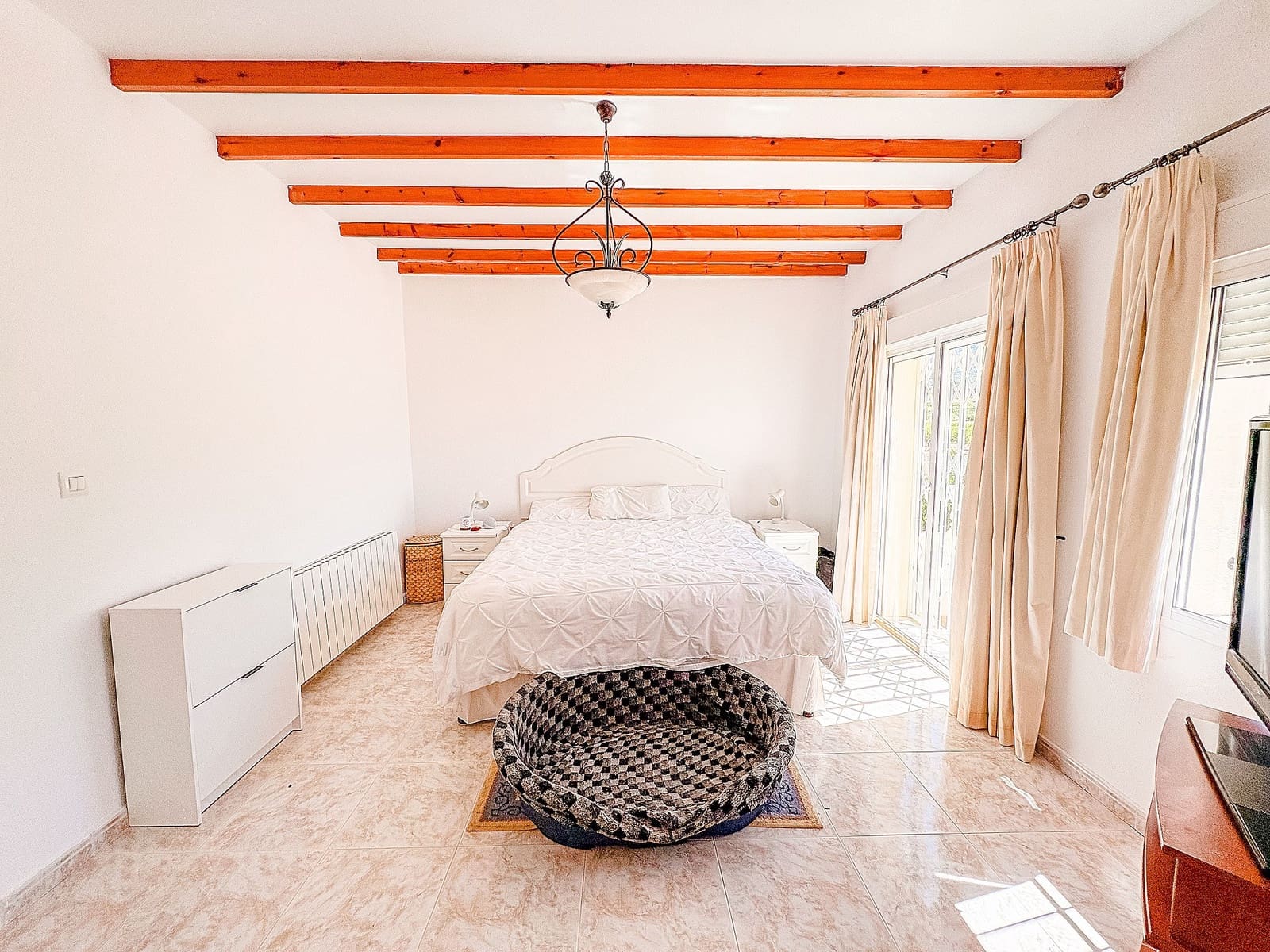 Chalet de 5 habitaciones en El Cantón en venta con piscina - 449.995 € (Ref: 9859087)